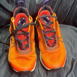 Nike Air Max 2090 kid's red/oranges  sneaker  Size 5Y